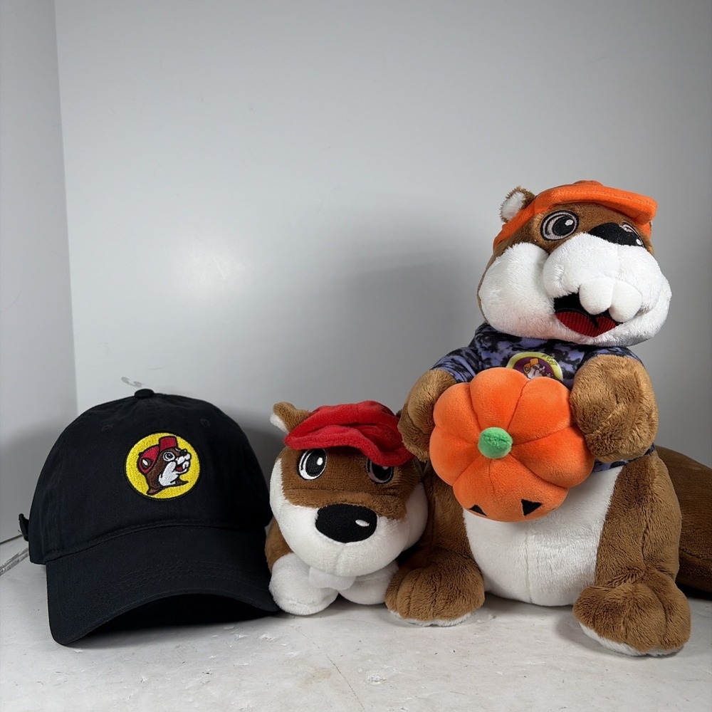 Buc-ee's Travel Center Bucky Beaver Merch Collection Lot Plush & Hat